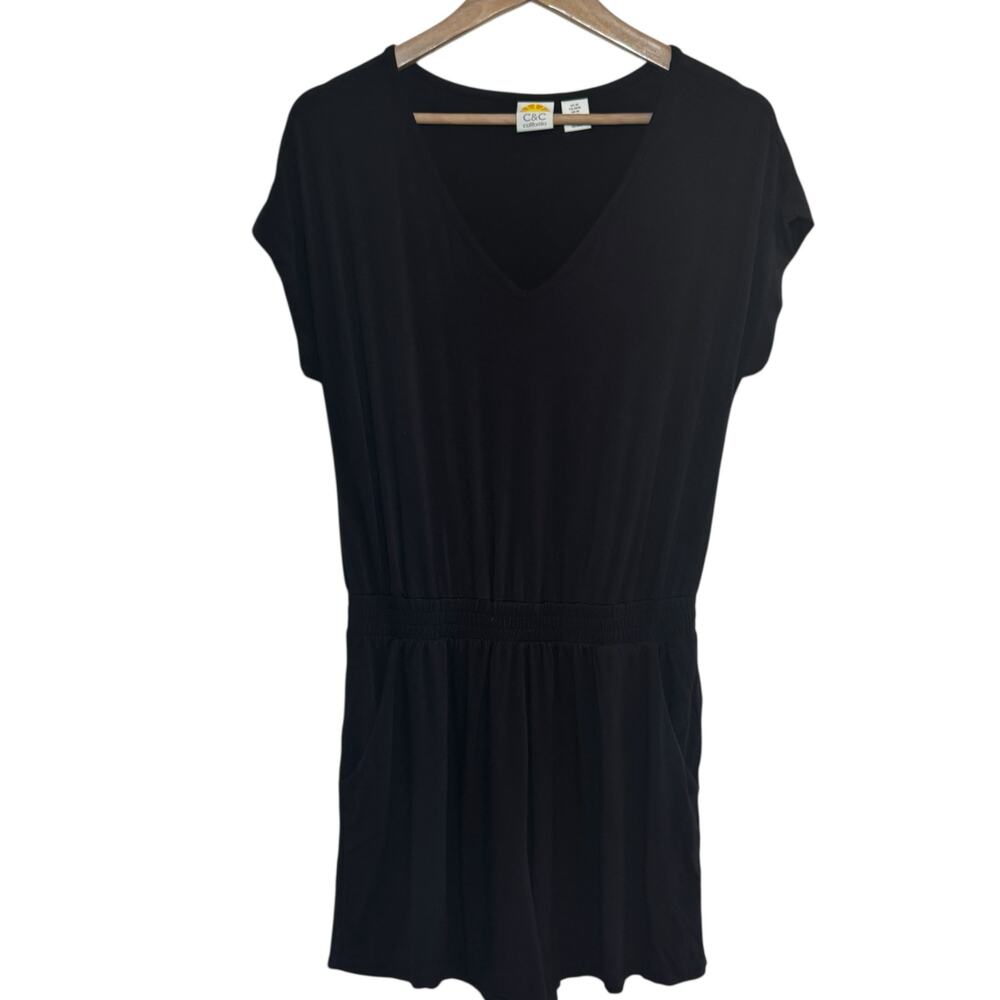 C&C California Black Cap Sleeve V-Neck Size Medium Shorts Romper
